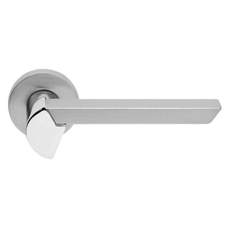 Mandelli - Ручка дверная на круглой розетке MANDELLI 1151 SPY 26/MB матовый хром/черный Mandelli - Ручка дверная на круглой розетке MANDELLI 1151 SPY 26/MB матовый хром/черный