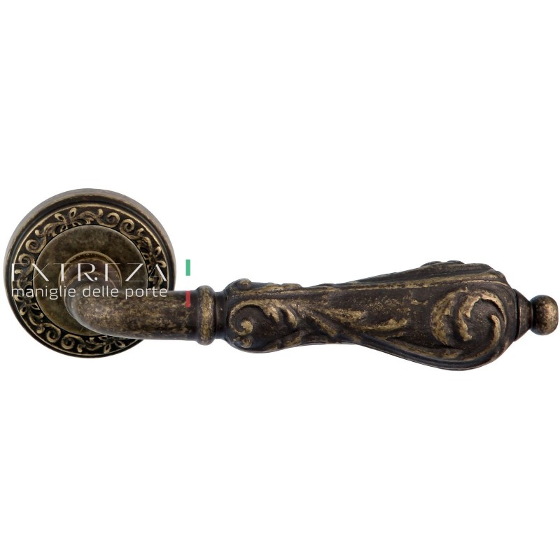 Extreza - Дверная ручка Extreza GRETA (Грета) 302 на розетке R06 античная бронза F23 Extreza - Дверная ручка Extreza GRETA (Грета) 302 на розетке R06 античная бронза F23